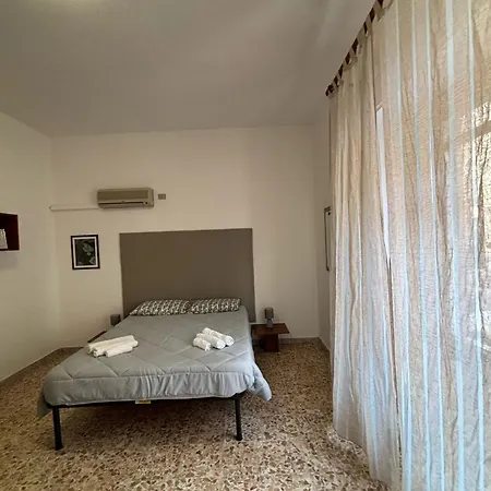 Pm 41 Via Ennio Porrino Apartmán