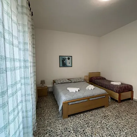 Pm 41 Via Ennio Porrino Apartmán *