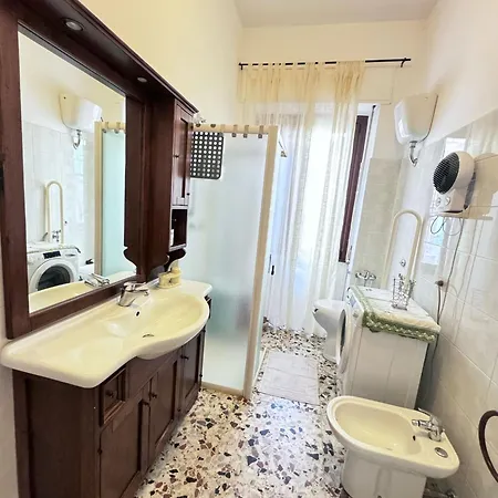 Pm 41 Via Ennio Porrino *